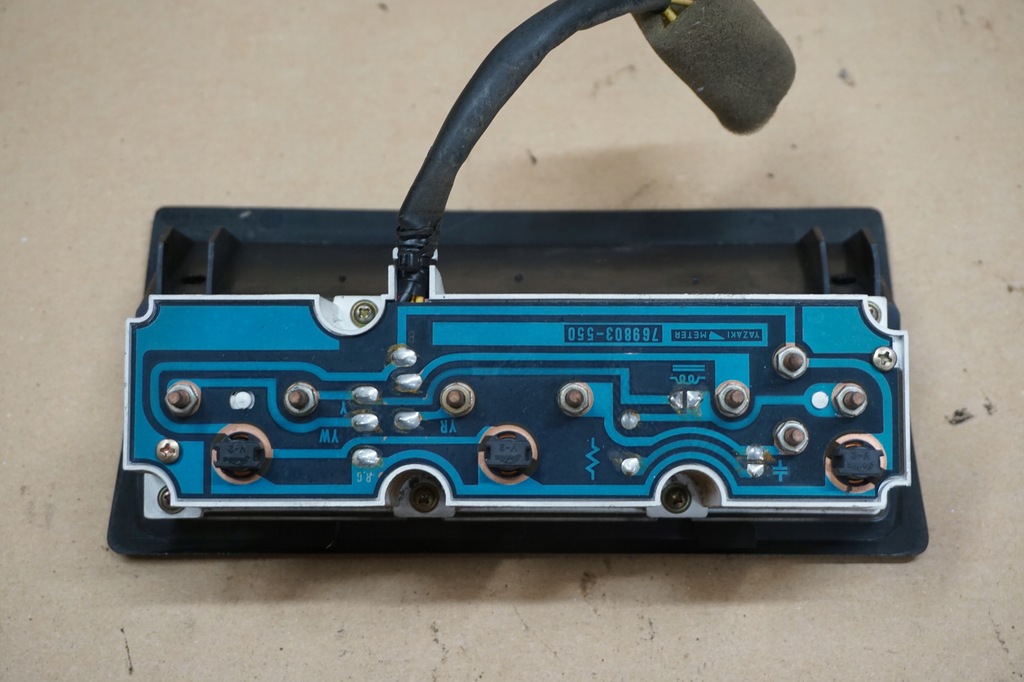 фото №8, Isuzu trooper приладова панель прилади прилади панель 84-91r