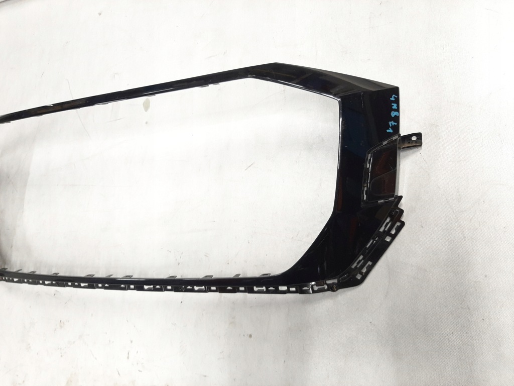 фото №3, Audi q8 4m8 рамка молдинг решітка решітка 4m8807725