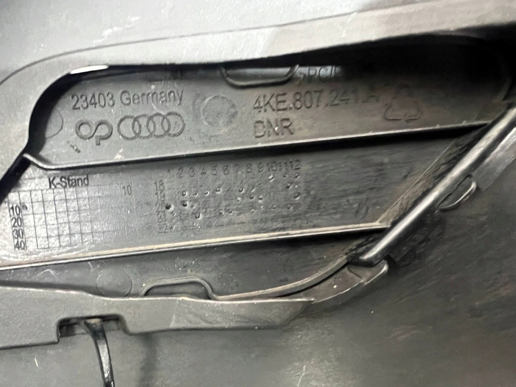 фото №8, Бампер перед передній audi e-tron 4ke 18- s-line