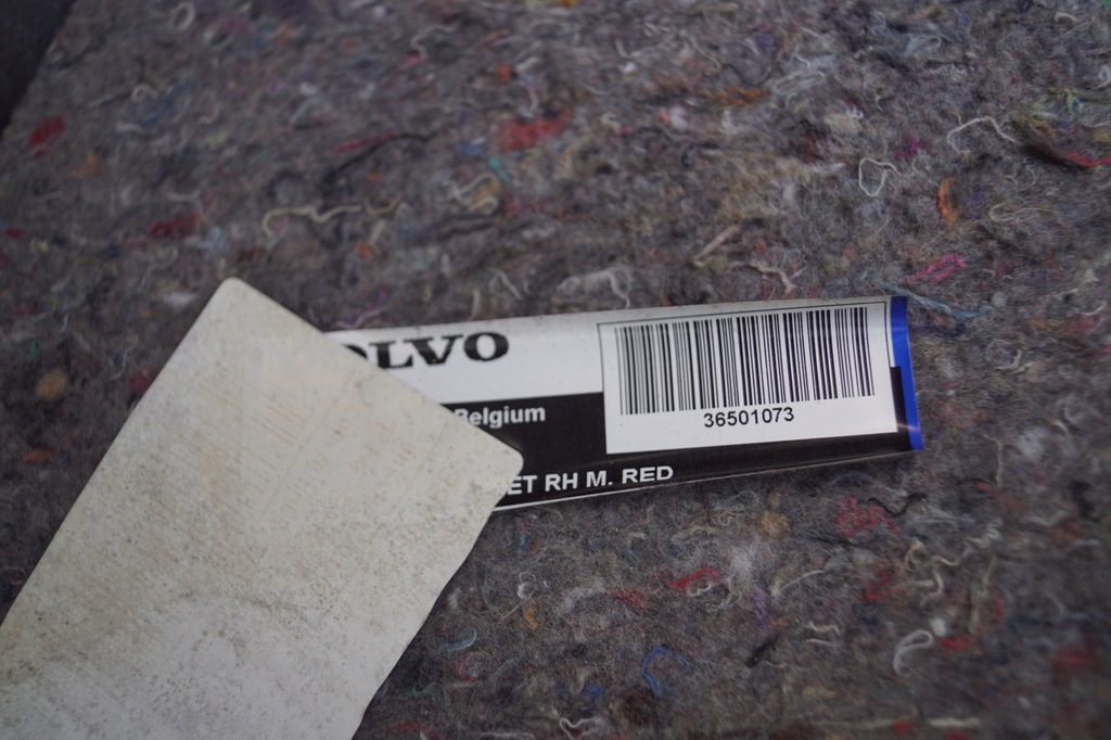 фото №10, Обшивка багажника правый volvo c30