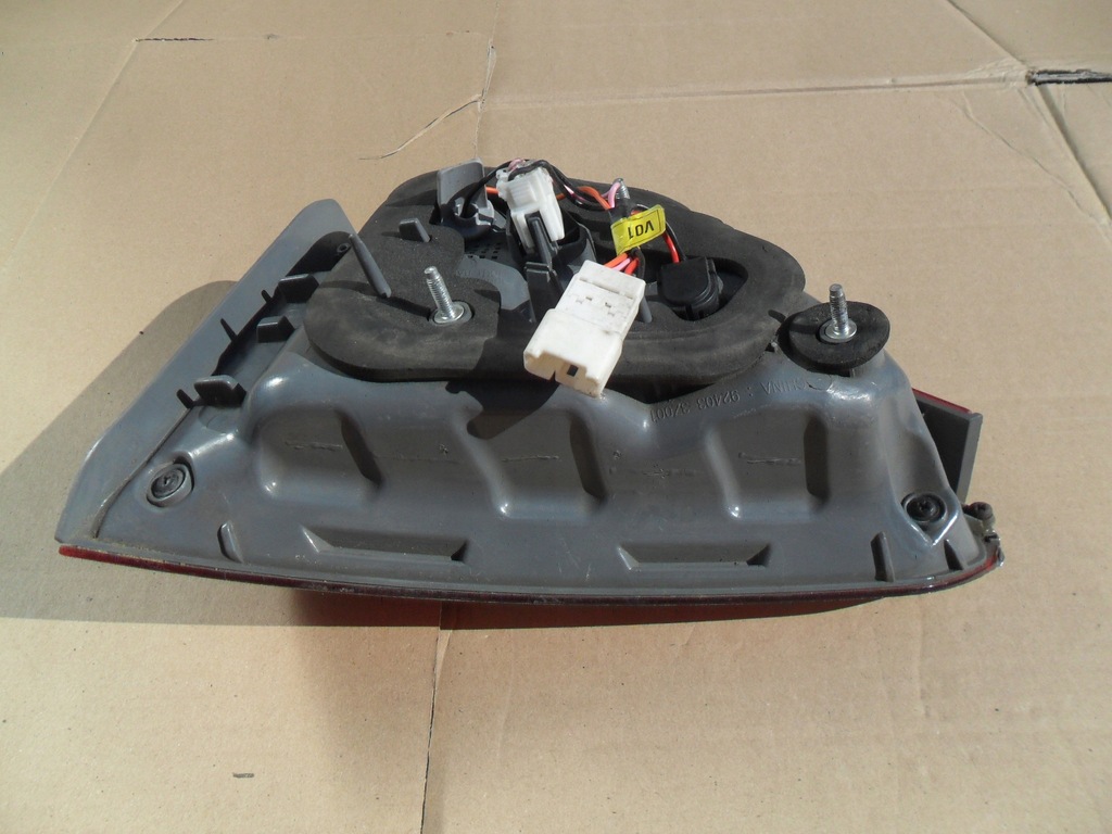 фото №12, Hyundai i40 kombi lift - лампа лівий задня led 15-19