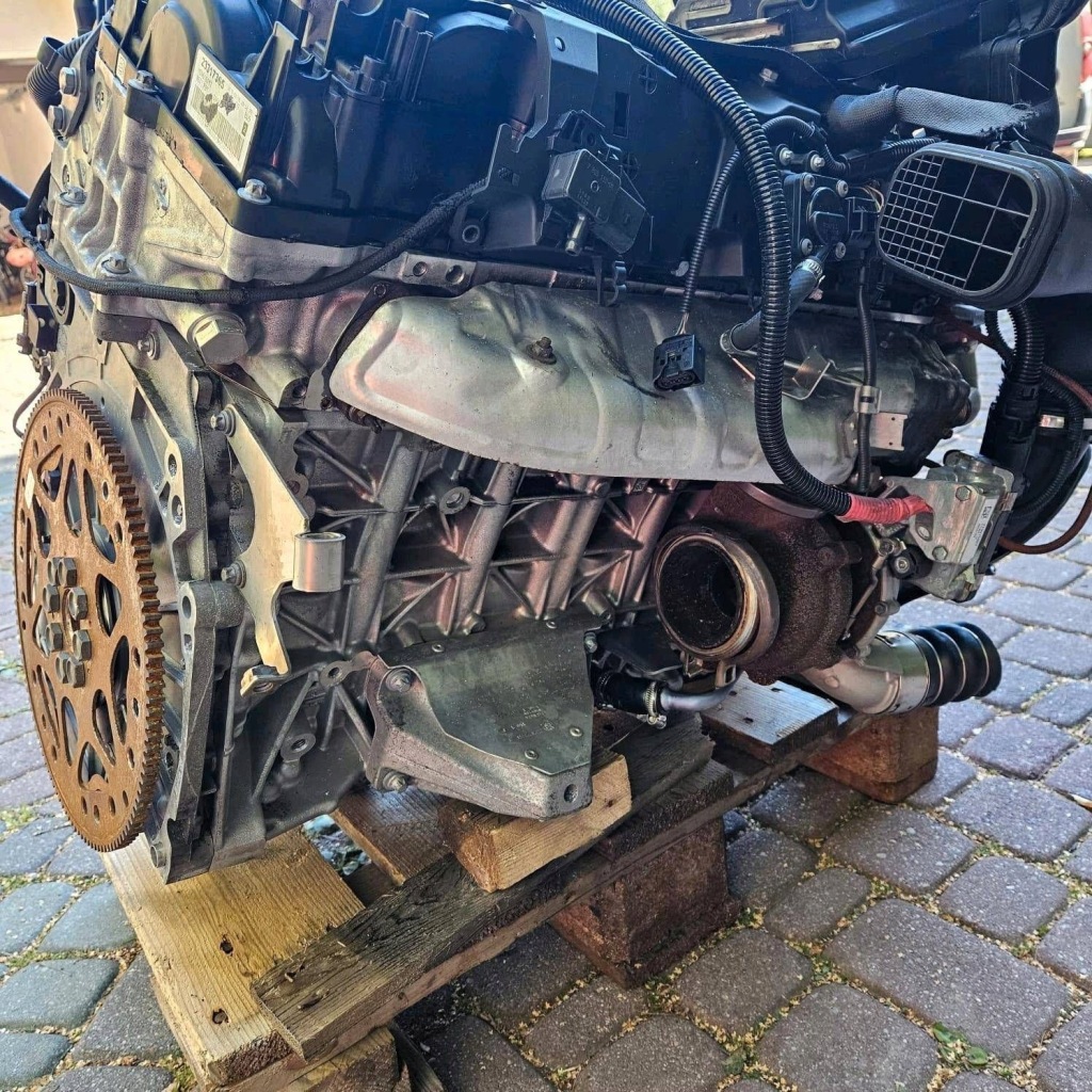 Bmw f01 f10 e90 e70 e71 x5 x6 3.0 n57d30a двигун комплектний Зі Шроту