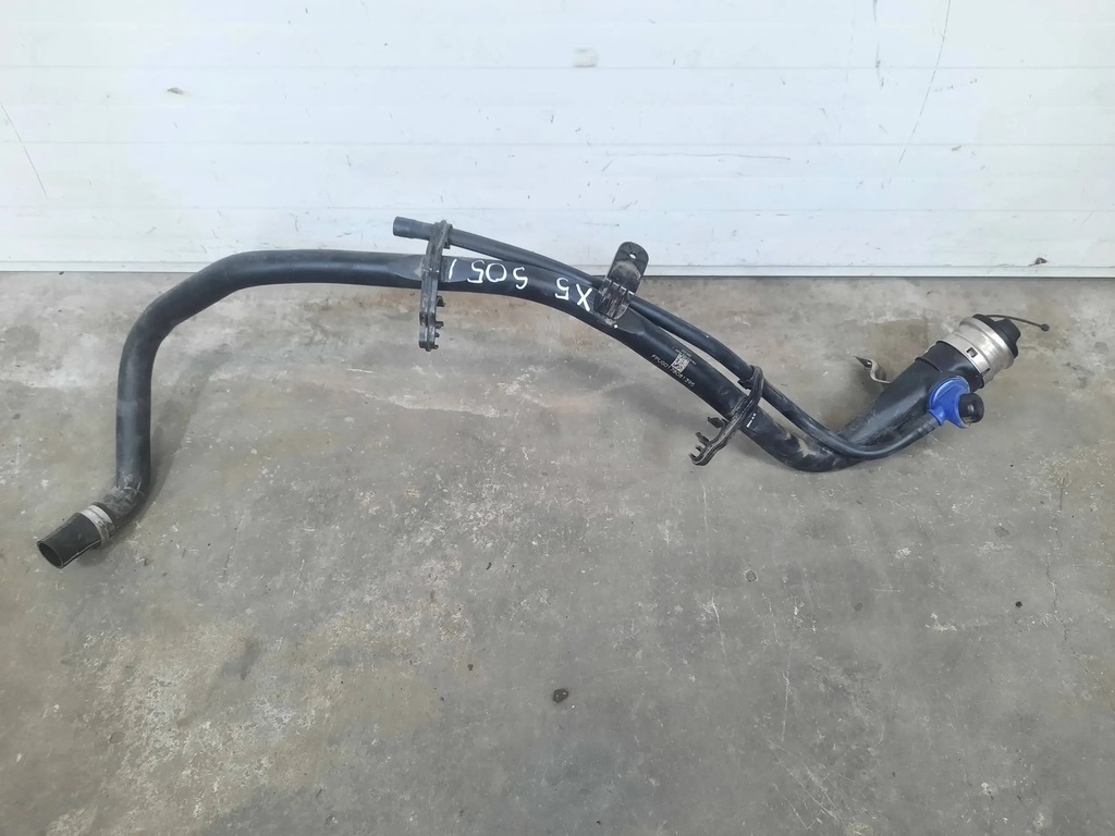 фото №1, Заливна горловина пального труба 7439932 bmw x5 g05 x6 g06 дизель