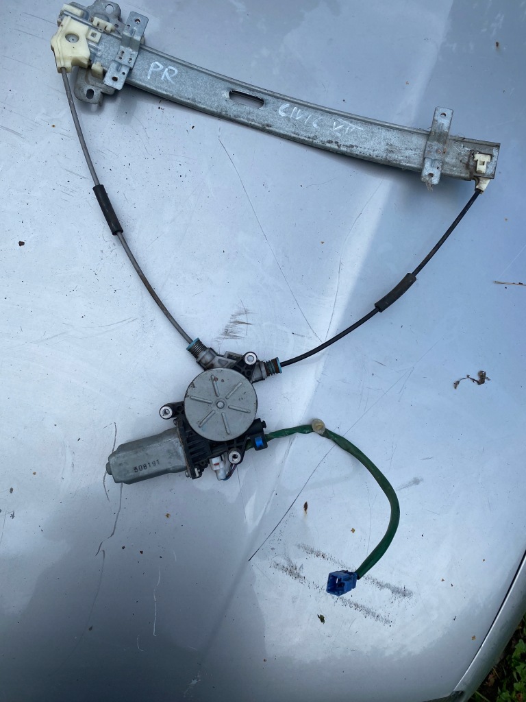 фото №1, Civic vii 7 підйомник скло правий перед 5d