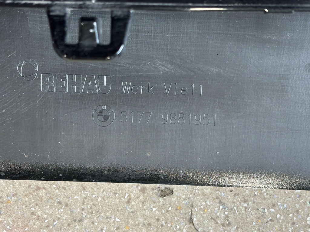 Накладка поріг перед сторона ліва bmw x1 u11 9881951 в Україні