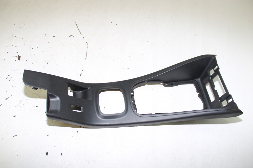 фото №1, Консоль средняя туннель renault megane iii 969120037r