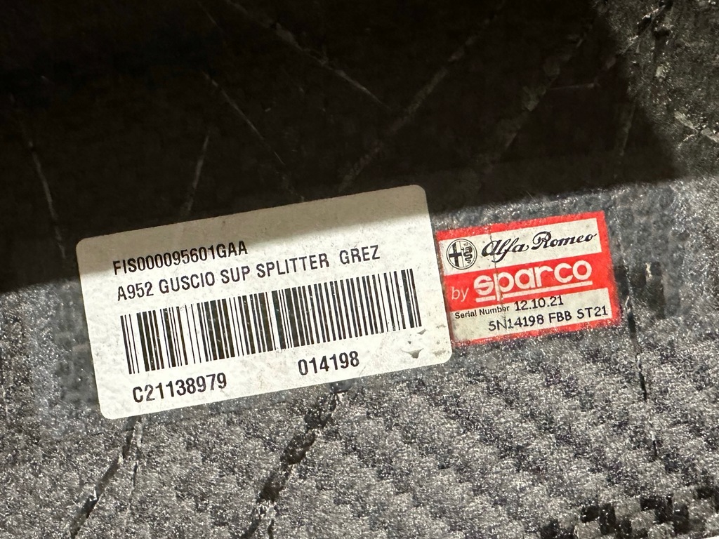 фото №10, Alfa romeo giulia карбон спойлер накладка защита карбон