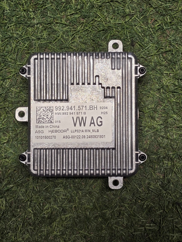 фото №1, Преобразователь модуль лампы перед porsche 992941571bh