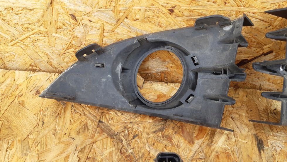 Противотуманная фара заглушки противотуманных фар renault scenic ii 2 Цена