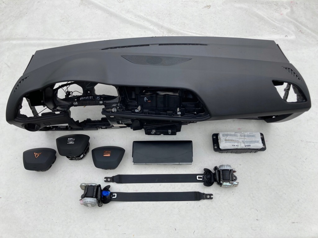 фото №1, Seat leon 3 iii панель приладів панель приладів консоль подушки безпеки ремені