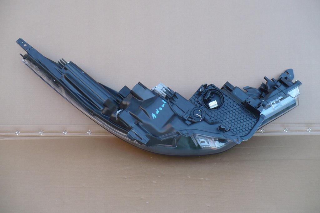 фото №8, Toyota chr c-hr lift 19r- full led - лампа перед левая