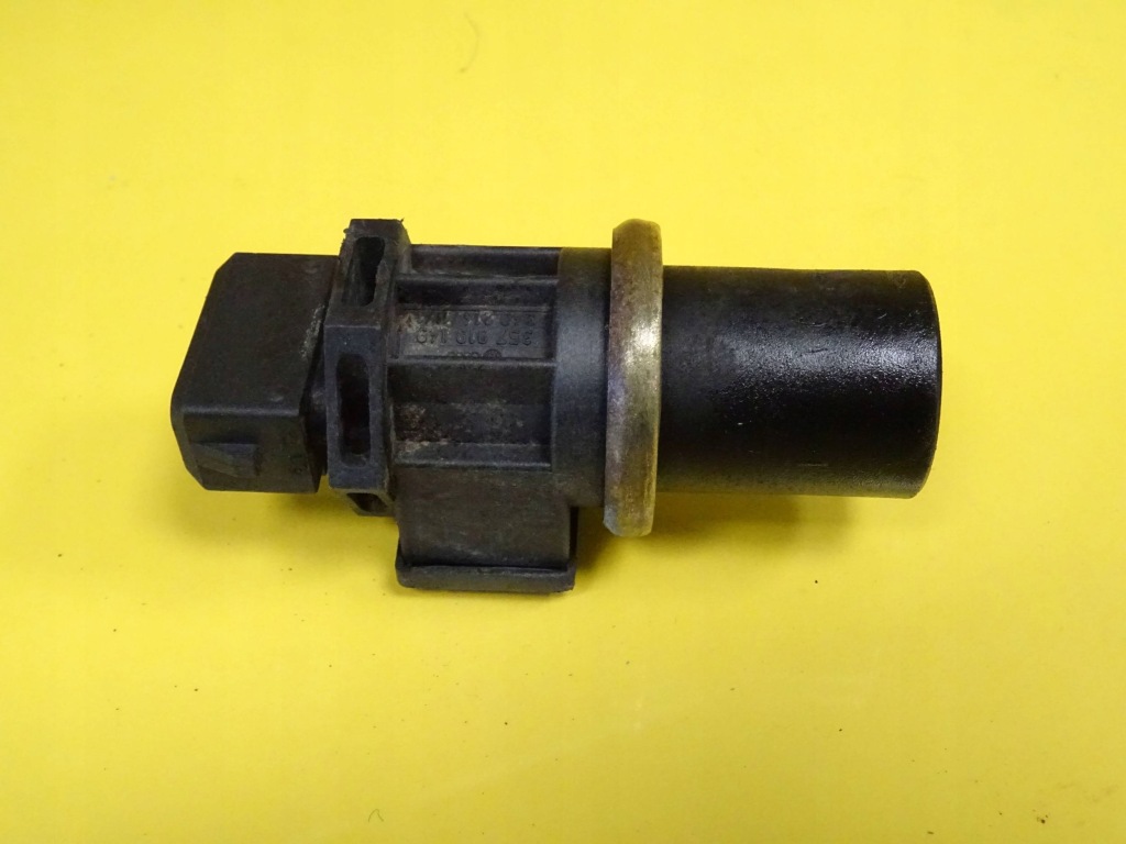 фото №1, Датчик скорости импульсатор volkswagen polo 357919149 nr174
