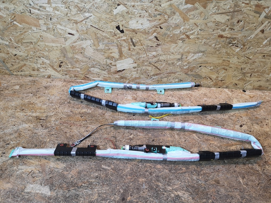 фото №1, Hyundai kona шторка безпеки права ліва