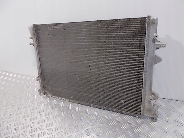 Радиатор воды vw 3aa121253d skoda seat audi Киев