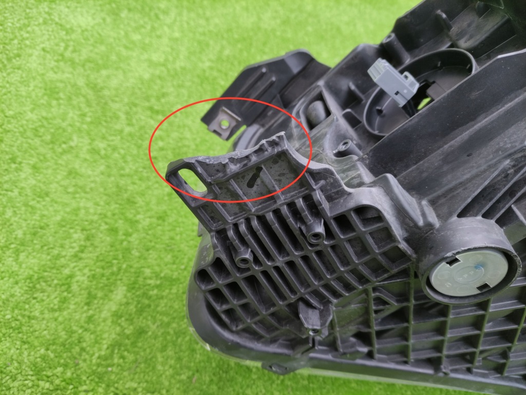 Ford kuga mk2 рестайлинг  16- фара правый  передняя перед с Разборки