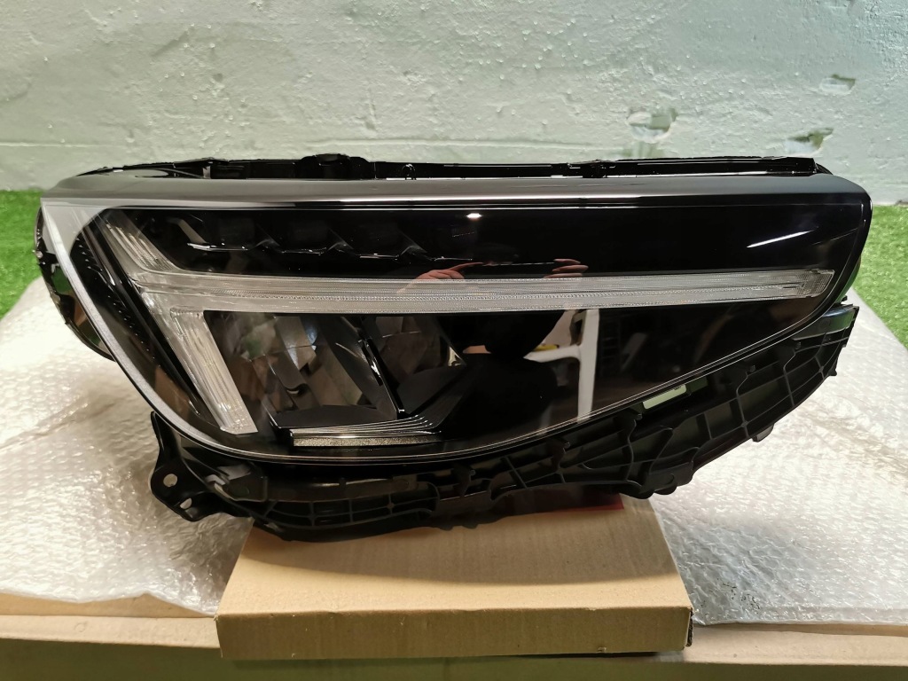 Купити Volvo xc40 2 рестайлінг  22- фара передня правий full led європа нова 32293764