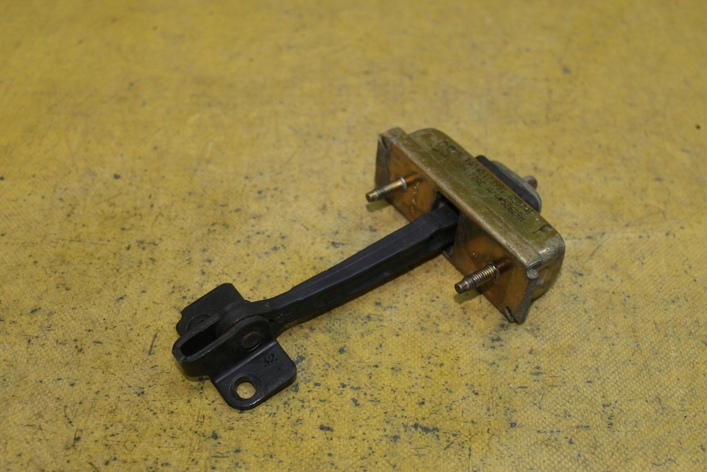 фото №1, Обмежувач двері правий перед pacifica