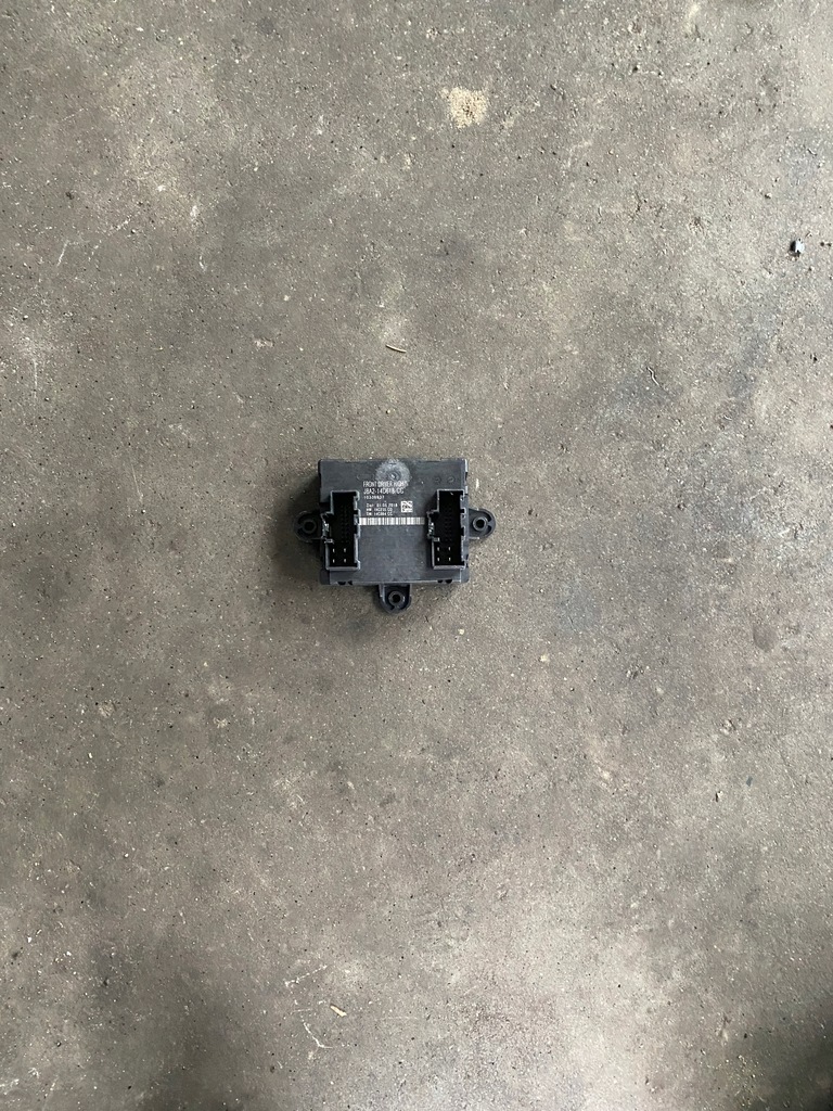 фото №1, Range rover velar модуль блок керування двері