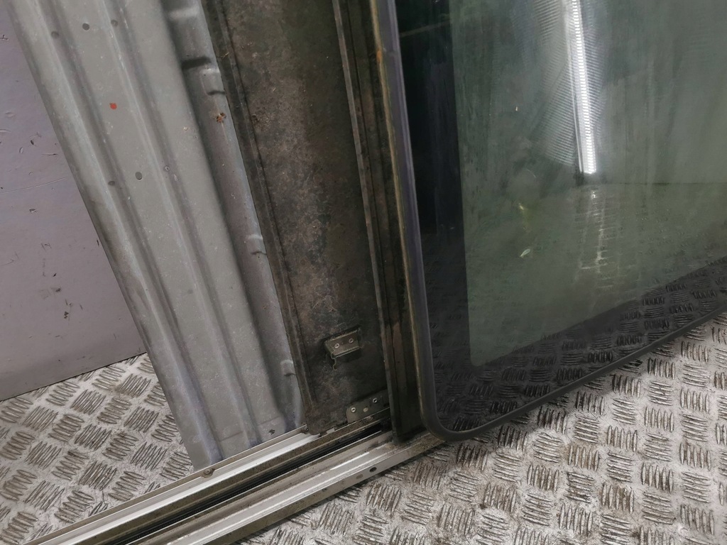 фото №6, Nissan x-trail t30 2004 люк комплект