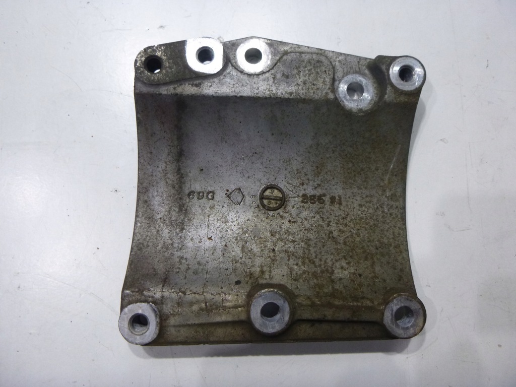 фото №5, Кронштейн кронштейн компрессора кондиционер. suzuki jimny