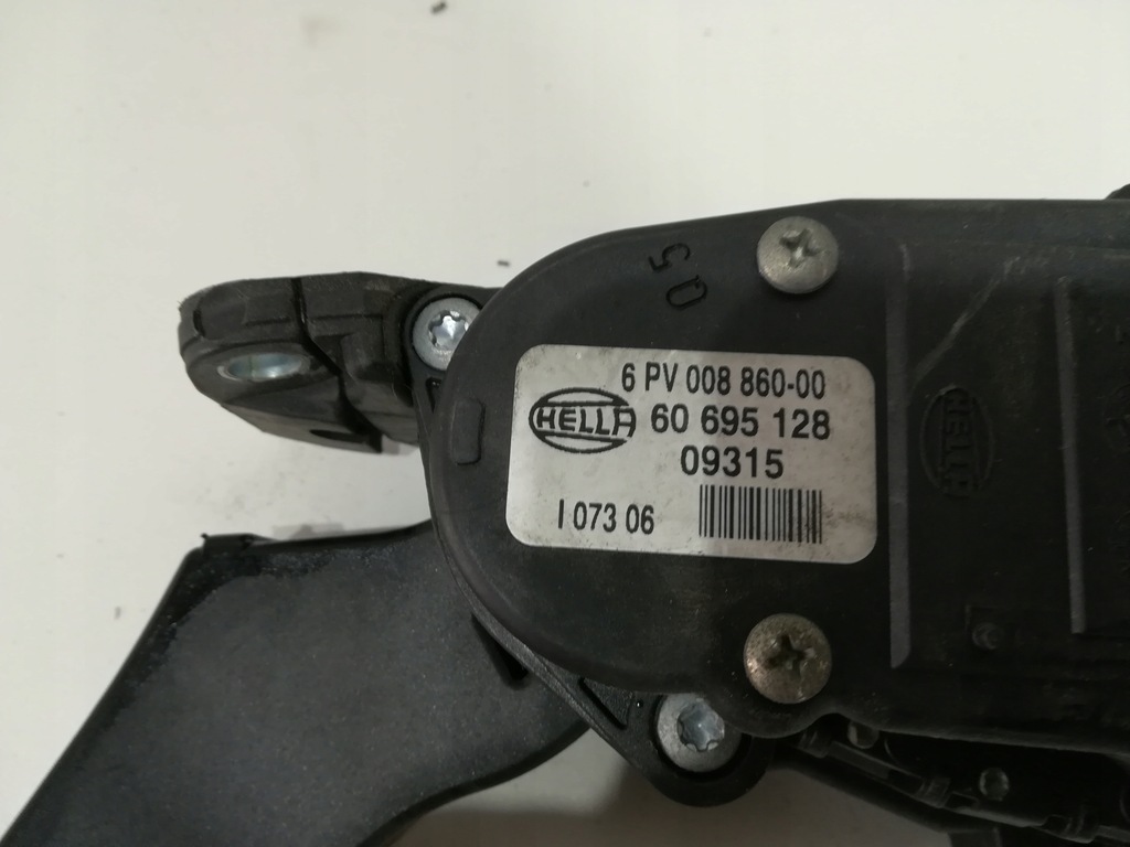 фото №3, Потенциометр педаль газа alfa romeo 159 2.4 1.9 jtd