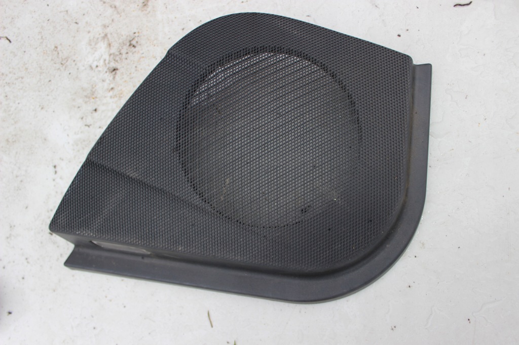 Купити E-klasa w211 - захист ,заглушка динаміка ,ліва передня a21172788