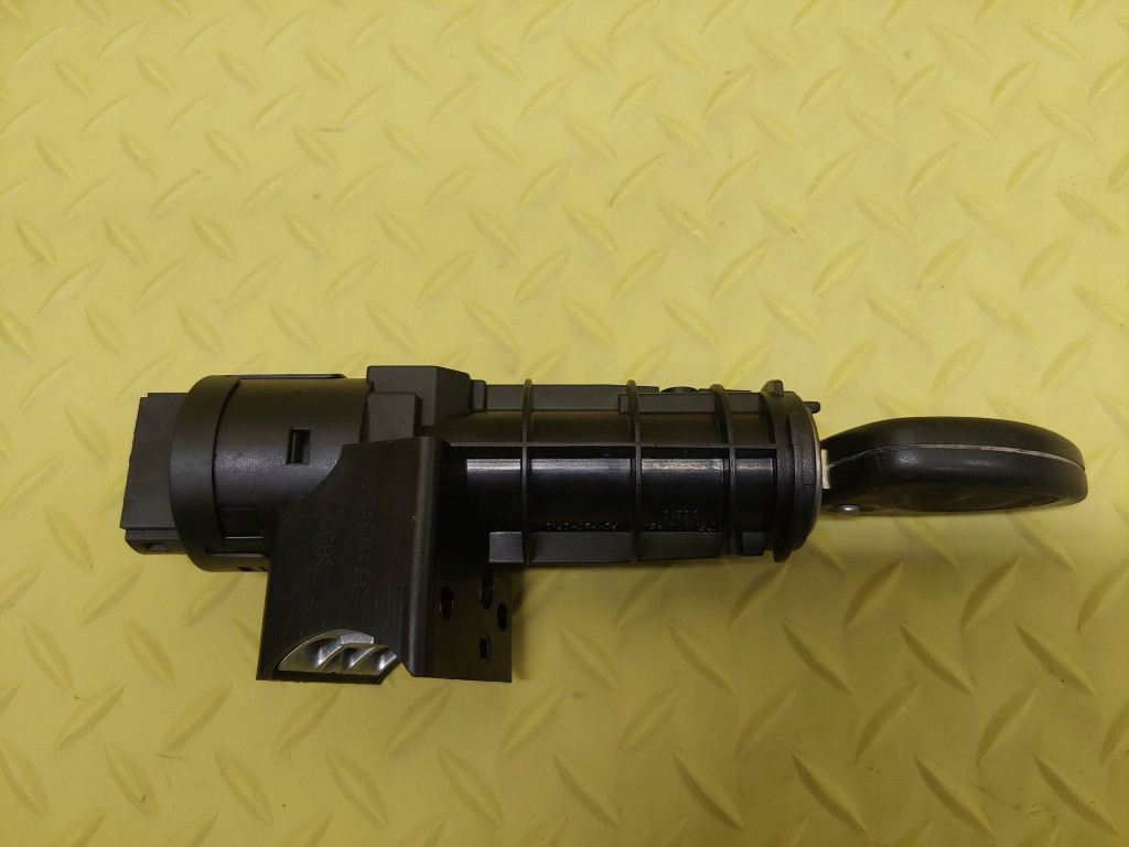 фото №1, Alfa romeo 156 1.9 d замок зажигания ключ