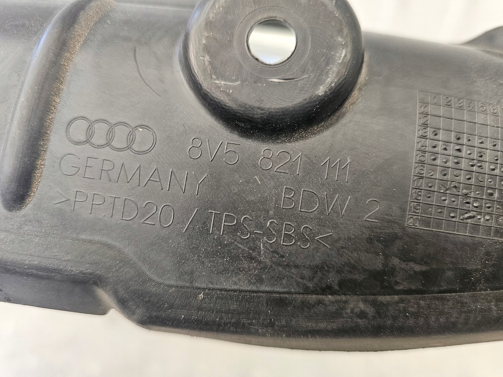 фото №9, Audi a3 s3 8v 16-20 защита шумоизоляция крыла левая 8v5821111 usa
