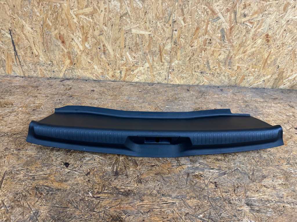 фото №1, Защита поперечина заднего багажника renault megane iv hb 849202269r