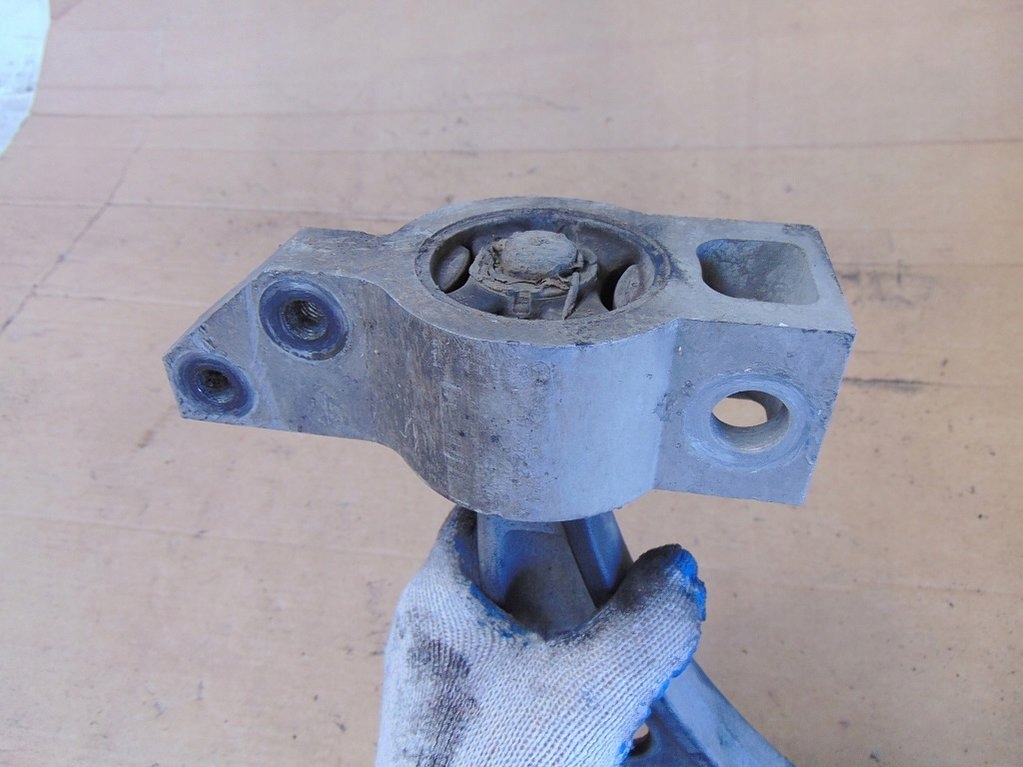 фото №10, Vw touran 1.9tdi 04r рычаг правый перед