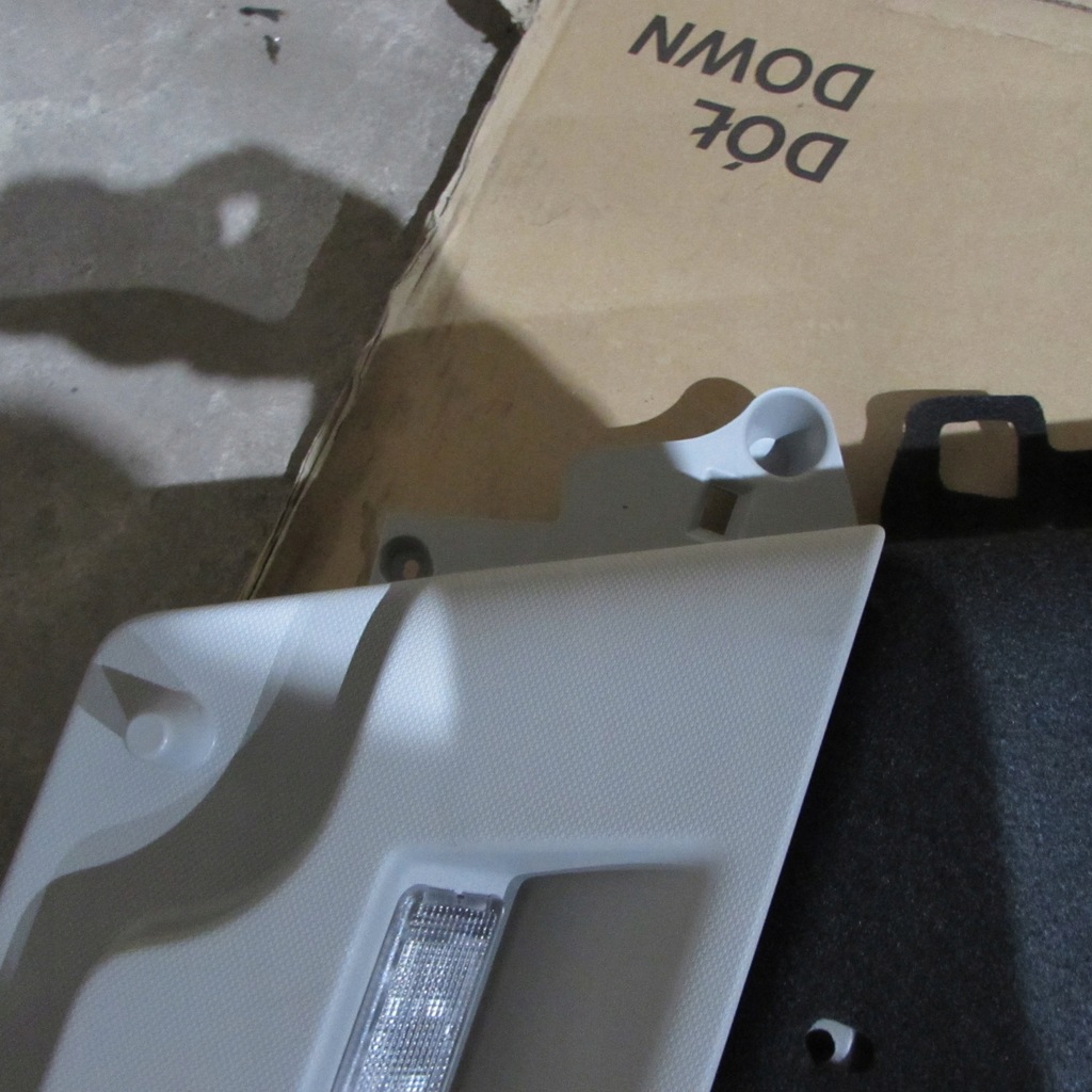 фото №7, Обшивка багажника задний renault zoe 12-19r