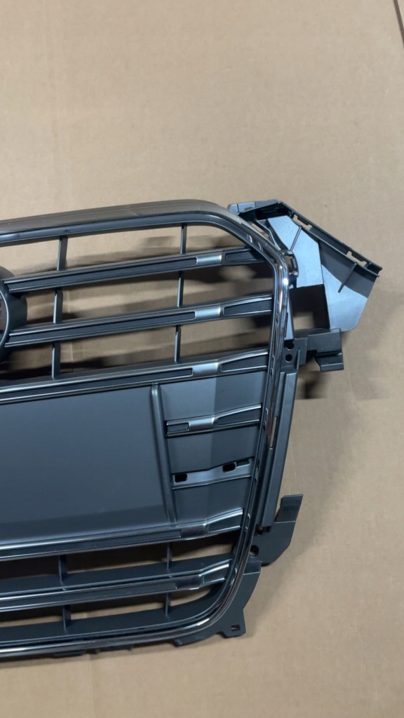 фото №4, Решітка радіатора audi a4 s4 b8 lift 8k0853651j/k