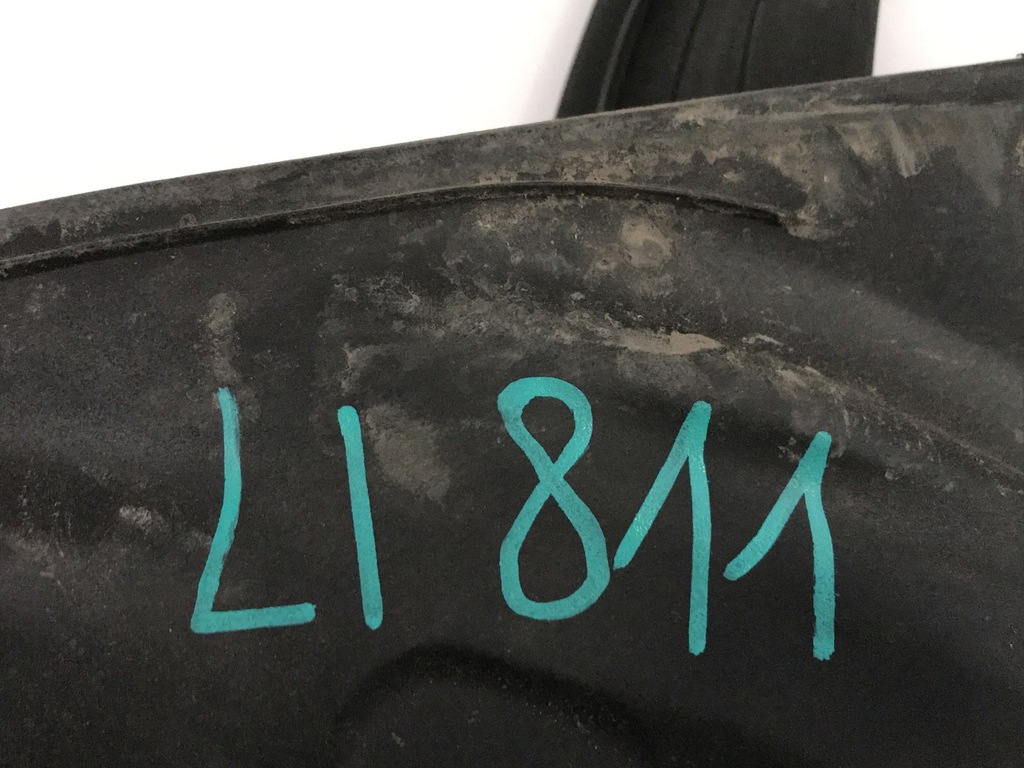 фото №7, Mercedes-benz оригинальный номер a2057206120 направляющая стекло дверь