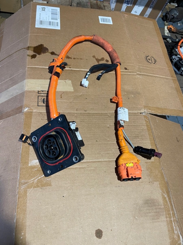 Hyundai tucson iv разъём кабель шланг зарядки 91682-cz100 Киев