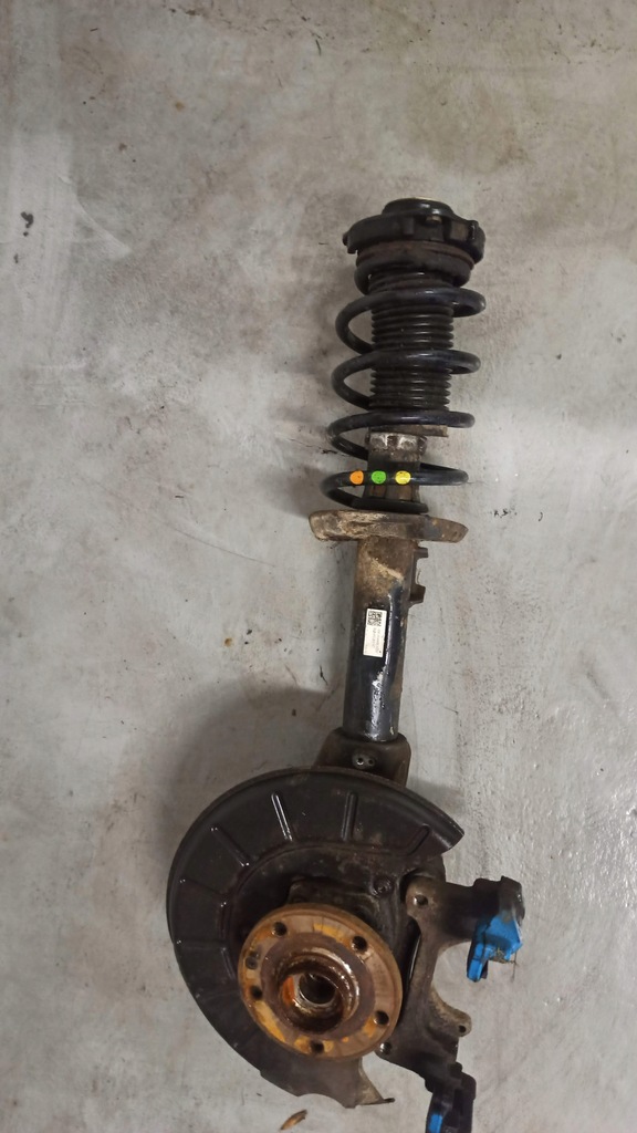 фото №1, Поворотний кулак амортизатор правий passat b6 b7 2.0 tdi