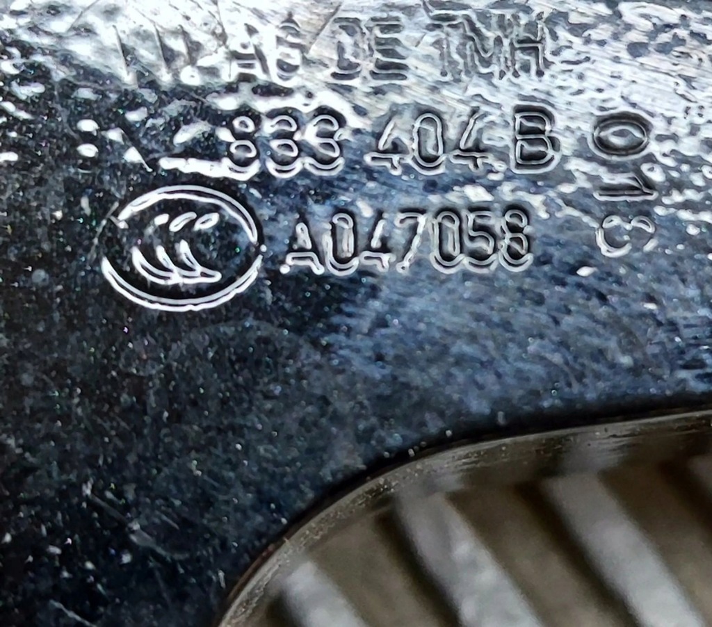 фото №6, Audi e-tron 2020 правая сторона петля верхний дверь задних