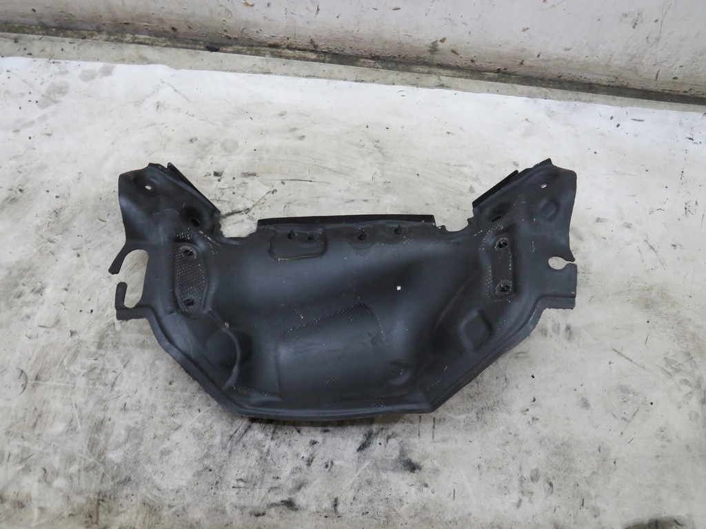 фото №6, Захист жабо audi a8 d4 4h0819523f