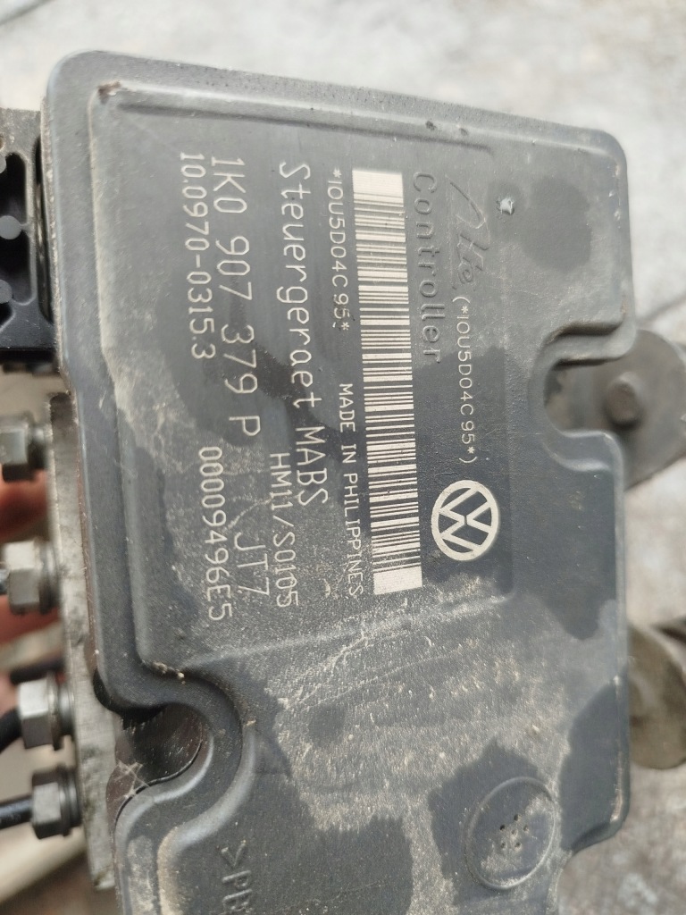 Насос блок керування abs 1k0907379p 1k0614117h vw golf v skoda octavia 2 a3 8p в Україні