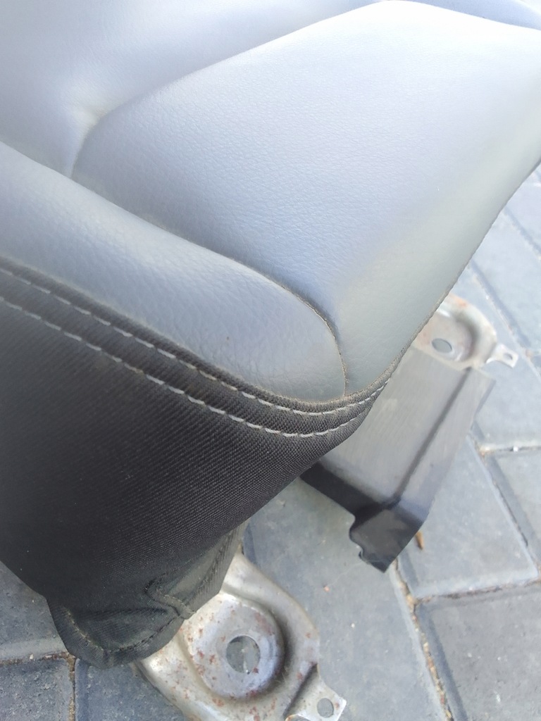 фото №11, Ram 1500 v 19- подлокотник сиденье складной 4345999-tx7 usa