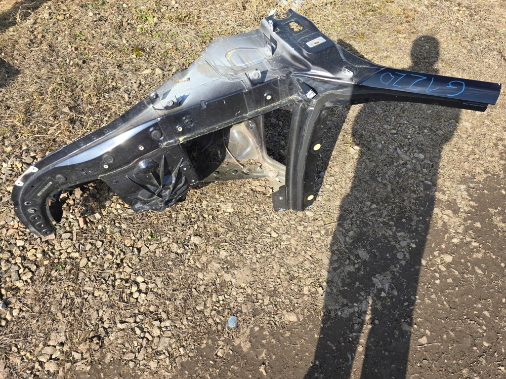 Bmw 7 g12 четверть перед передняя правая Доставка