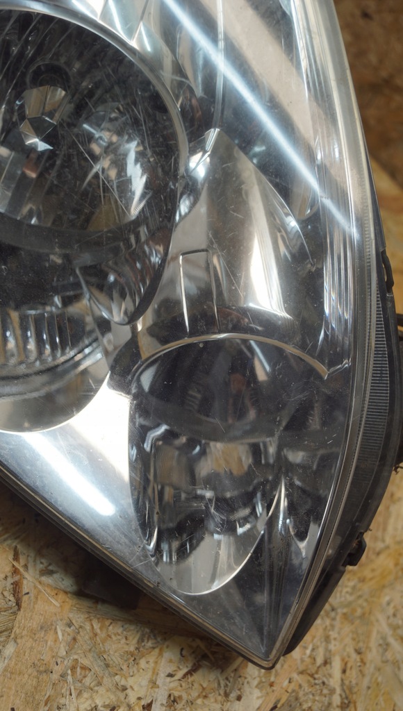 фото №7, Лампа правый перед toyota corolla verso ii