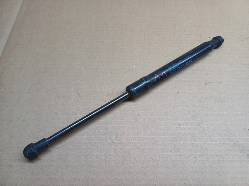 фото №1, Привод капот audi a1 8x0 8x0823359