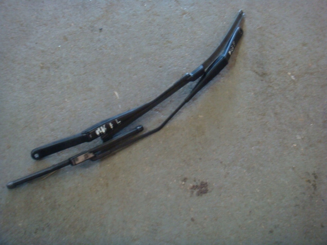 фото №1, Ford fiesta mk7 рычаг дворники перед левая правое