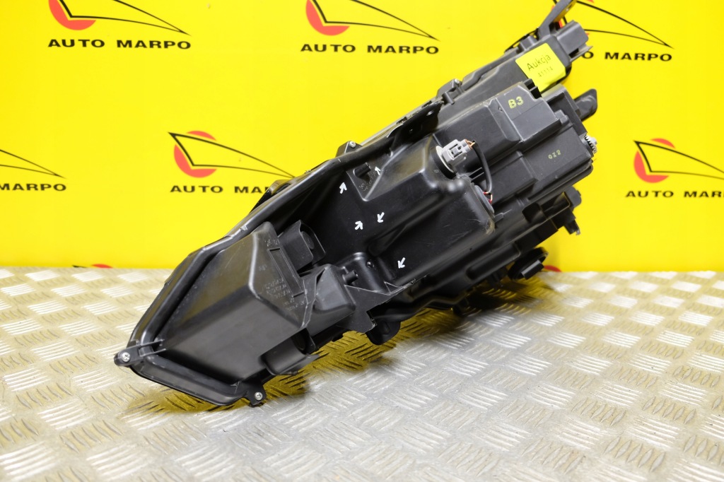 Lexus ux200 ux250 2019- фара фара led правий європа Зі Шроту