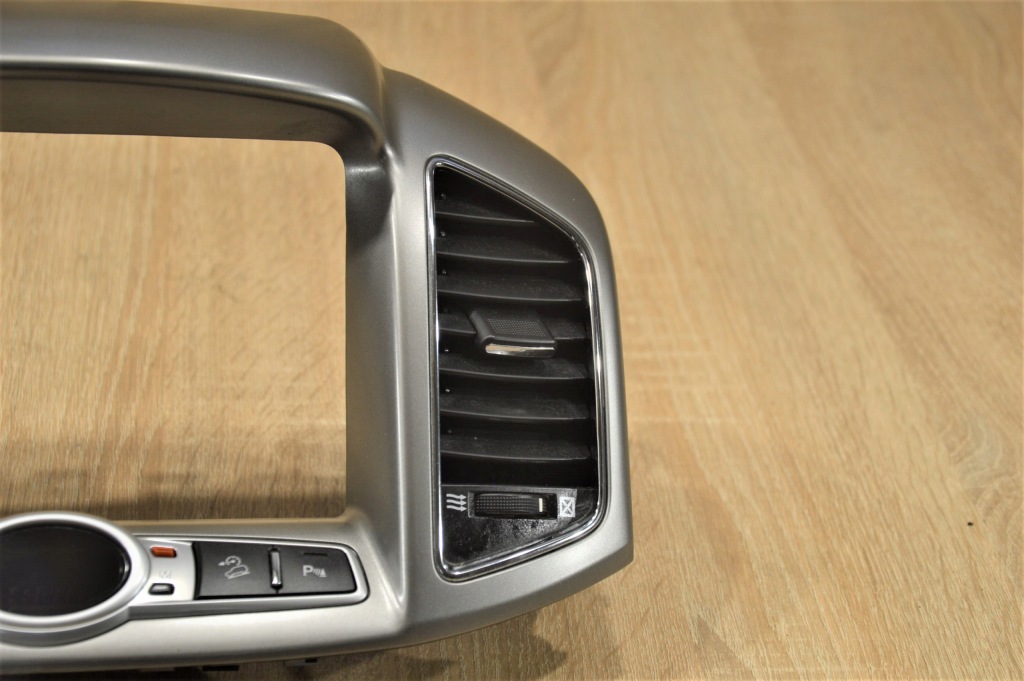 фото №2, Рамка дисплея навигации решётки captiva lift