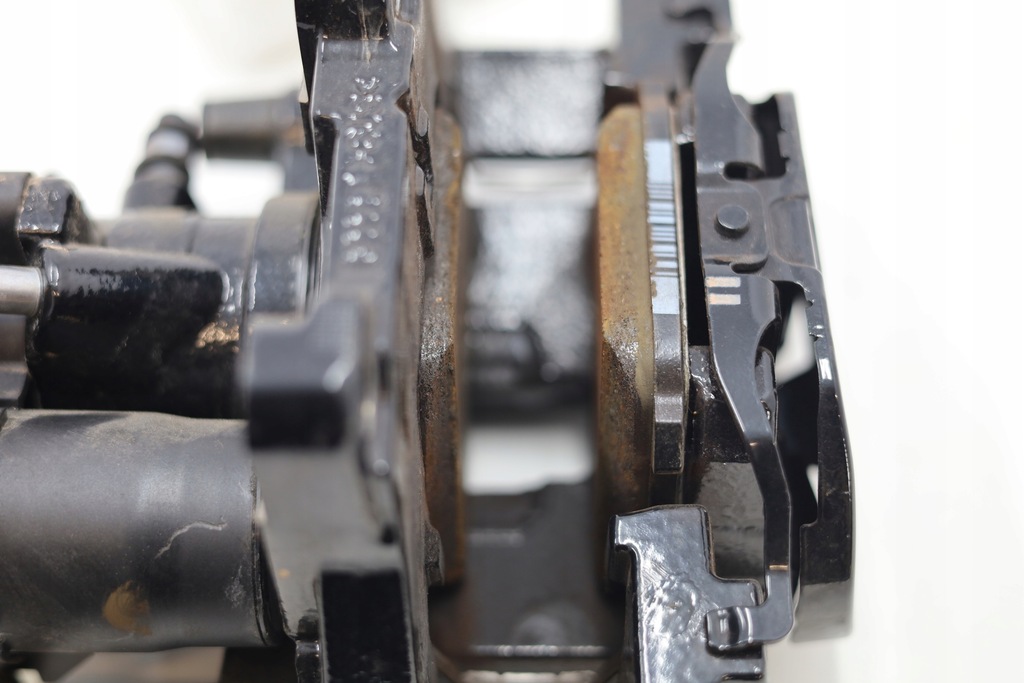 фото №15, Суппорты диск тормозные колодки тормоза m-pakiet bmw xm g09 1387km