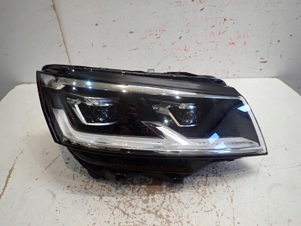Купити Фара перед правий vw t6 рестайлінг  2019- full led
