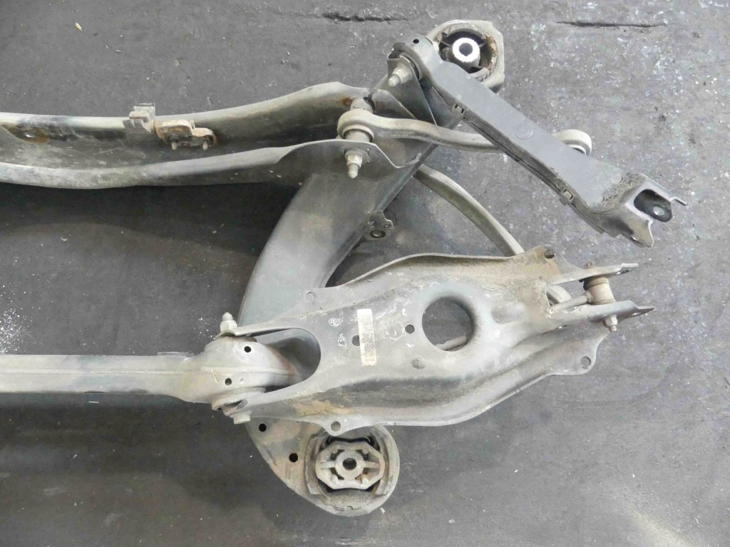 Купить Задняя балка подрамник задний  mercedes glc x253 15-22