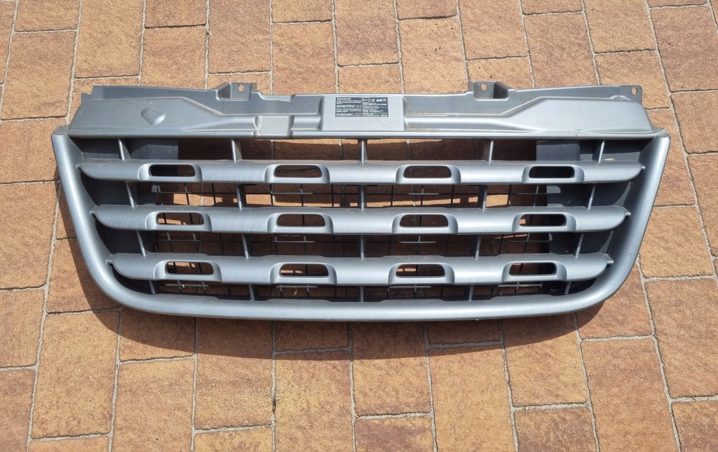 Купити Renault master 10- 14 решітка радіатора оригінал
