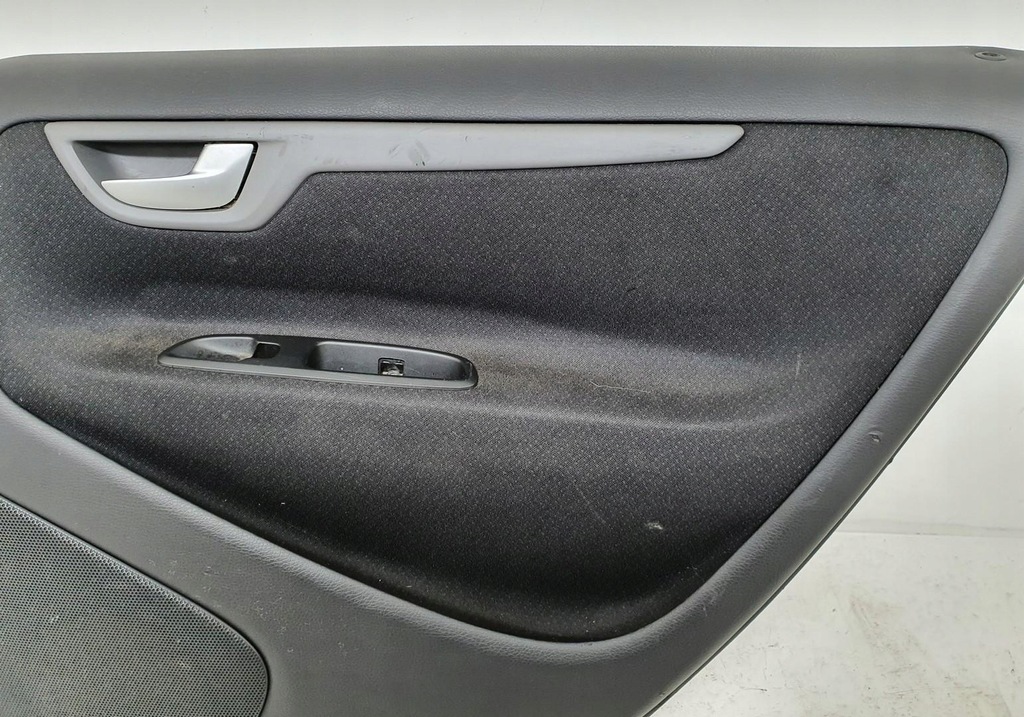 фото №7, Обивка обшивка дверь правый задняя volvo v70 ii 39990894